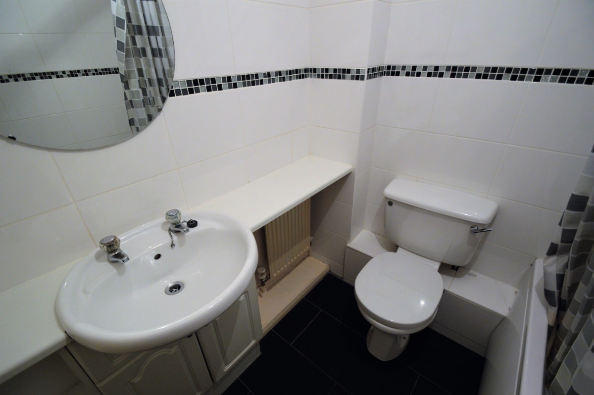bath 1.jpg
